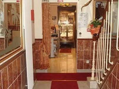 Hotel Victor Hugo Aubervilliers Ngoại thất bức ảnh