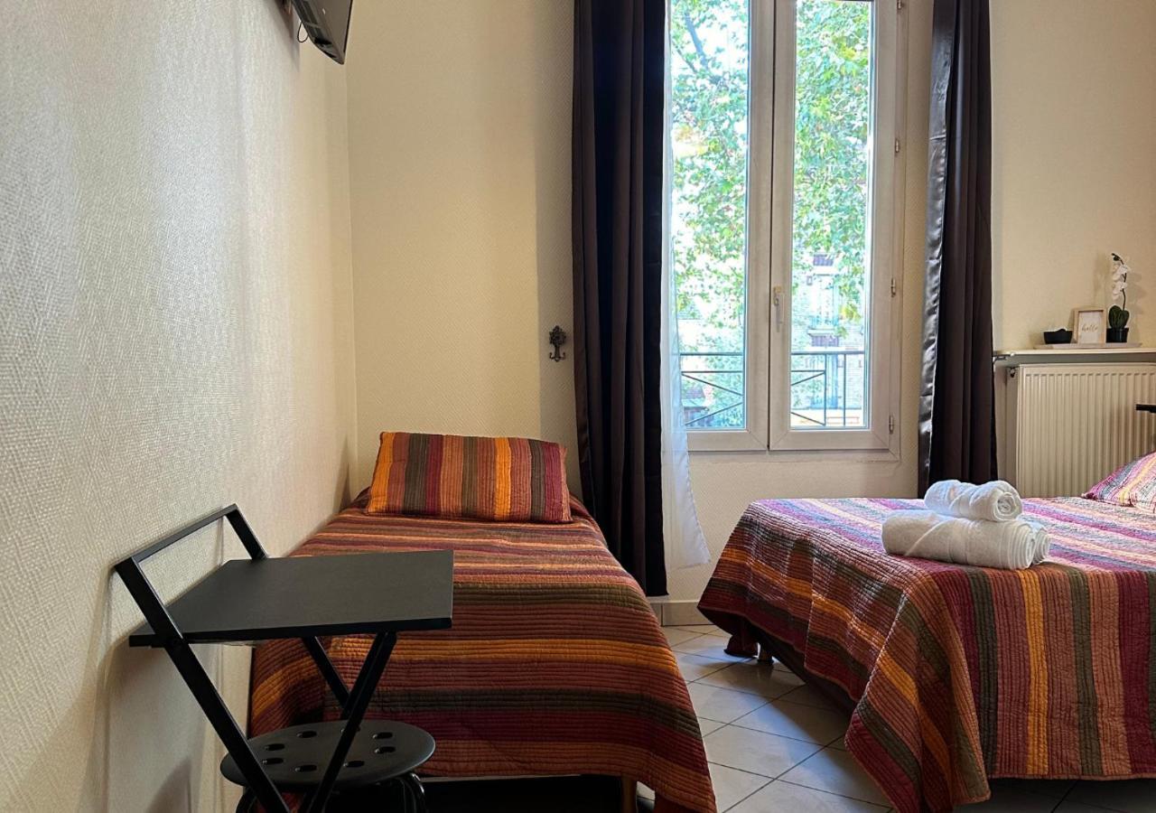 Hotel Victor Hugo Aubervilliers Ngoại thất bức ảnh